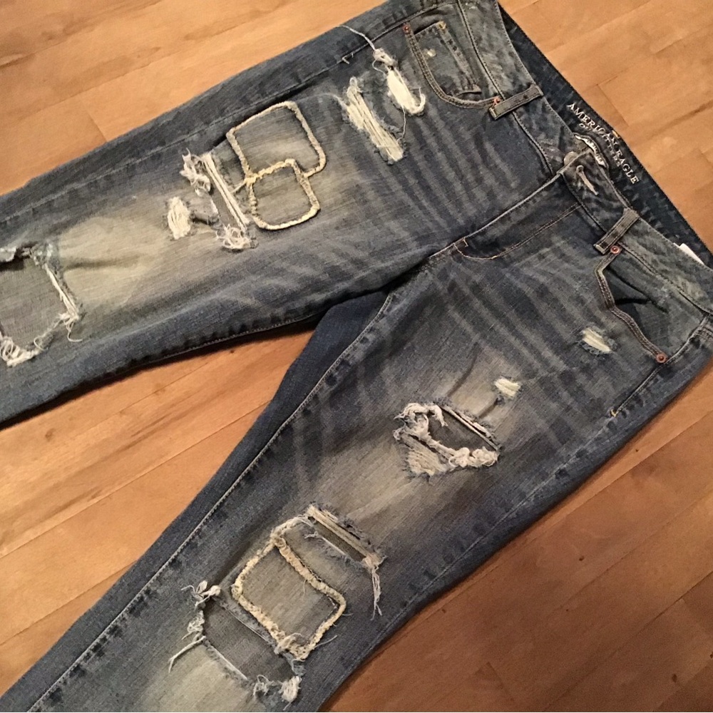 American Eagle sz 14 factory destroyed jeans